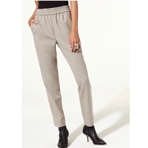 Aritzia Pants - NWT! ARITZIA Babaton Kassidy Pant